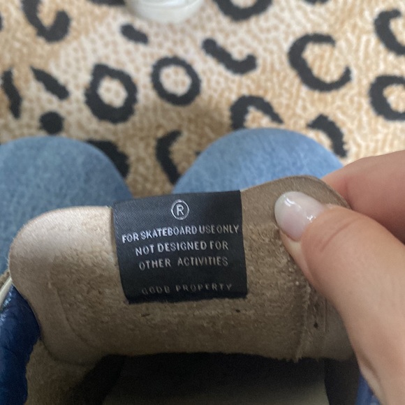 Golden Goose Superstars Sneakers - Picture 3 of 6